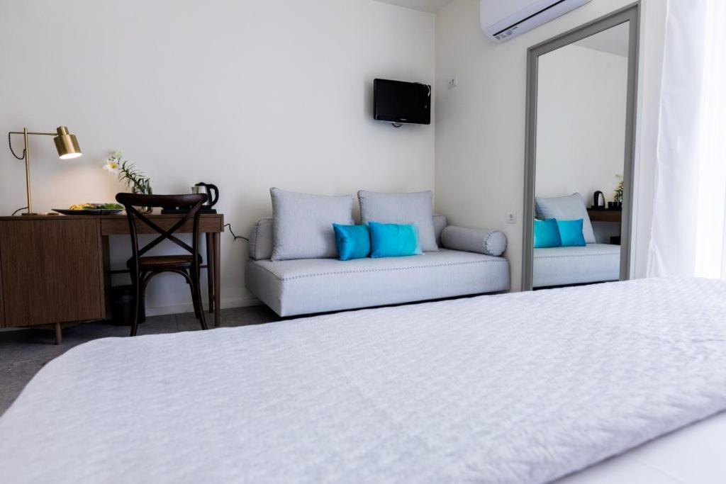 Aparthotel Lemon Tree House Karpathos Exterior foto